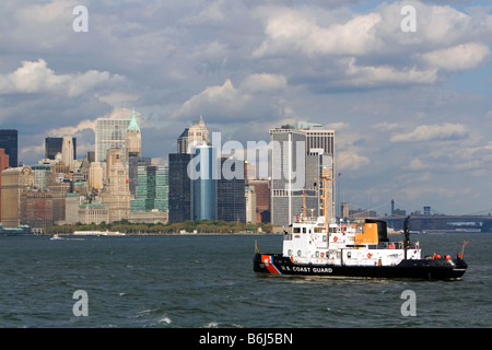 US Coast Guard Penobscot Bay taglierina nel porto di New York New York STATI UNITI D'AMERICA Foto Stock