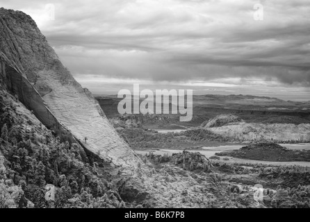 Sud Angelo Custode vista montagna Parco Nazionale di Zion Foto Stock