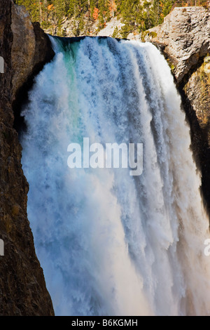 Upper Falls, Grand Canyon di Yellowstone (fiume), il Parco Nazionale di Yellowstone, Wyoming USA Foto Stock