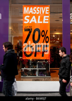 Segni di vendita su Oxford Circus Londra centrale Foto Stock