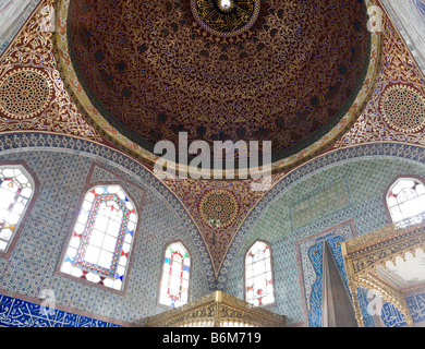 Camera da letto padiglione di Murad III, l'harem, Topkapi Saray Palace, Istanbul, Turchia Foto Stock