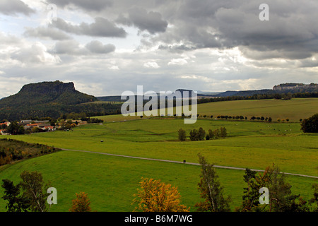 Vista panoramica sul parco nazionale Sächsische Schweiz, Germania dal Rauensteine Foto Stock