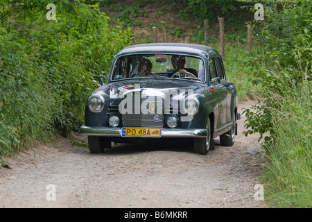 Mercedes Benz W121 - 1959, prova su strada della concorrenza, dirt-track Foto Stock