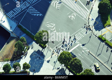 Un attraversamento pedonale in Minato Mirai 21 (vista aerea), Yokohama JP Foto Stock