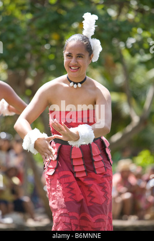 LA'IE, HI - Luglio 26: performance di danza a Hawaii è il Centro Culturale Polinesiano. Foto Stock