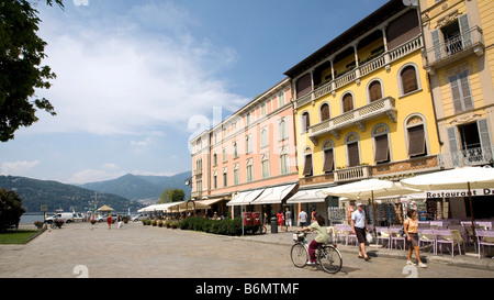Piazza Cavour nella città di Como Il Lago di Como Italia Foto Stock