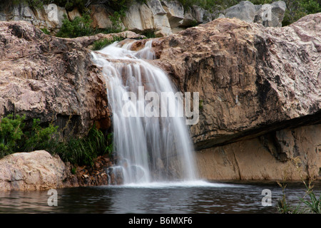 Cascata a Beaverlac nella Western Cape Sud Africa Foto Stock