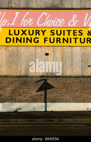 Chiuso furniture store, Foster Square Retail Park Bradford Foto Stock