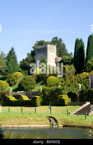 Il lago e i Giardini e Museo Nazionale di Storia/ Amgueddfa Werin Cymru, St Fagans, Cardiff, Galles. Foto Stock