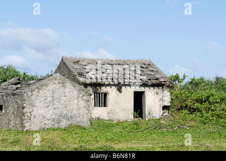 Taiwan, Isola Verde, Youzihhu, abbandonato casa aborigena Foto Stock