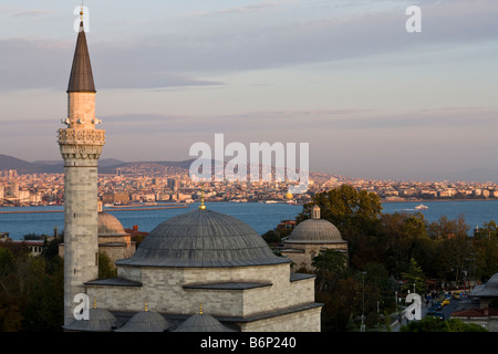 Vista del Bosforo e il lato Asiatico di Istanbul da parte europea, Turchia Foto Stock