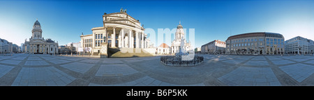 Il celebre Gendarmenmarkt luogo a Berlino, Germania Foto Stock