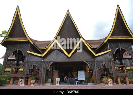 Rumah Minang noto anche come una vera e propria casa Minangkabau in Seremban, Malaysia Foto Stock