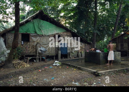 Mawlamyine Stato Mon MYANMAR Birmania 2008 Mawlamyaine Moulmein baraccopoli case Foto Stock