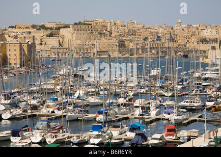 Vista del Grand Harbour Marina, Vittoriosa, Valletta, Malta Foto Stock