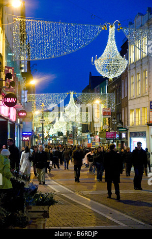 Grafton Street Dublin - Festa di Natale luci su Dublino premier della via dello shopping - Natale 2008 Foto Stock