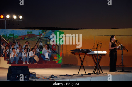 Israele Bassa Galilea agricola Kadoorie Scuola primaria Scuola festa di laurea Foto Stock