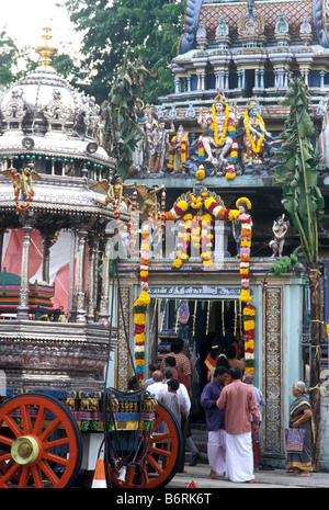 Thaipusam preparazioni festival tempio indù Chinatown di Singapore Foto Stock