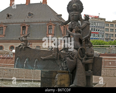 Fontana con fiaba figure con Struwwelpeter davanti l'Hauptwache in Frankfurt am Main Foto Stock