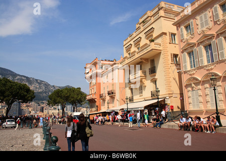 Il Principato di Monaco e Monte Carlo. I turisti che visitano la città. Foto Stock
