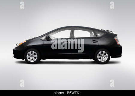2009 Toyota Prius ibrida in nero - Driver Profilo laterale Foto Stock