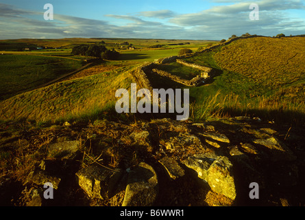 Milecastle 42 a Cawfields vicino Haltwhistle, il vallo di Adriano National Trail, Northumberland National Park Foto Stock