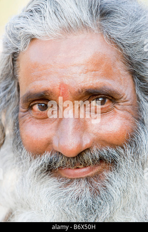 Ritratto di un sadhu, Hampi, Karnataka, India Foto Stock