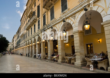 Liston Arcade e Spianada promenade citta di Corfu Foto Stock