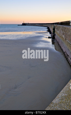 Newhaven west beach faro East Sussex Regno Unito Foto Stock