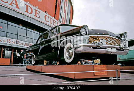 GAZ Chaika Mk 1 auto a un commercio russo expo in Città del Messico, c. 1966 Foto Stock