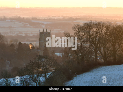 Cotswold paesaggio all'alba in inverno, Chipping Campden, Gloucestershire, England, Regno Unito Foto Stock