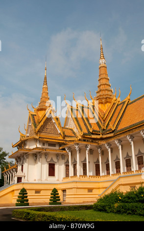 La sala del Trono nel Palazzo reale, Phnom Penh, Cambogia Foto Stock