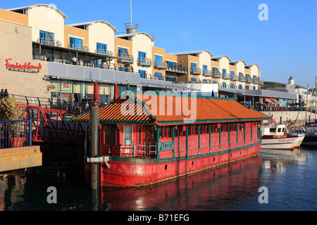 Dragon ristorante sulla barca in Brighton Marina Inghilterra Foto Stock