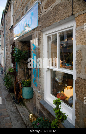 La strada dello shopping di St ives cornwall Foto Stock