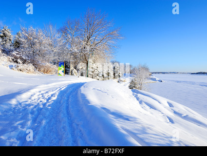 La mattina di natale dopo una nevicata fresca in Bell Park, Sudbury, Ontario, Canada Foto Stock