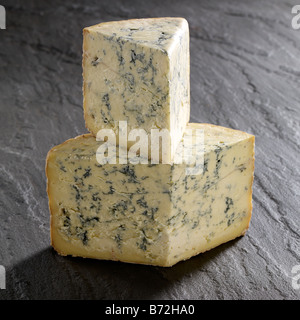 Cropwell vescovo formaggio su ardesia Foto Stock