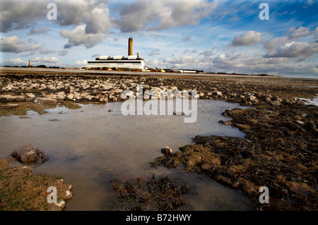 Aberthaw power station e la spiaggia Vale of Glamorgan Galles del Sud Foto Stock