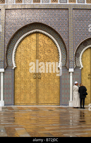 Decorazioni del Palazzo Reale porta, Fes, Marocco Foto Stock