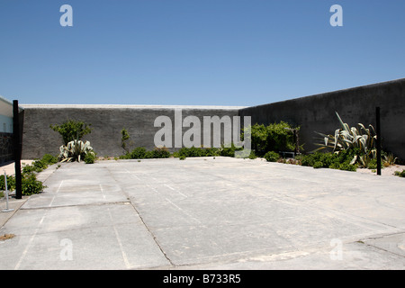 Cantiere di esercizio all'interno del carcere di massima sicurezza di Robben Island cape town Sudafrica Foto Stock