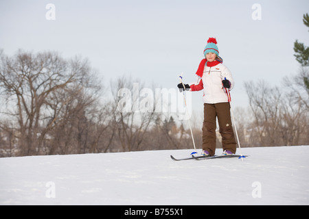 9 anno vecchio sci di fondo, Winnipeg, Canada Foto Stock