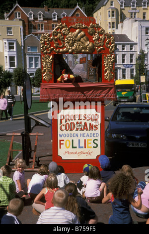 Il Professor Codman's Punch e Judy visualizza Llandudno Gwynedd in Galles Foto Stock