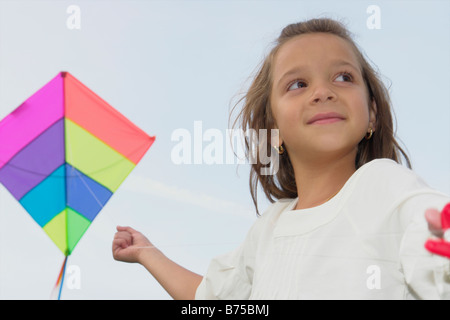 7 anno vecchia ragazza con kite, Winnipeg, Manitoba, Canada Foto Stock