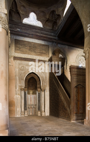 Mihrab e minbar, la moschea di Ibn Tulun al Cairo, Egitto Foto Stock