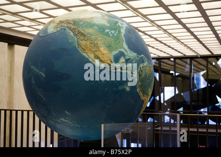 Wold globe presso la Biblioteca del Congresso, James Madison building - Washington DC, Stati Uniti d'America Foto Stock