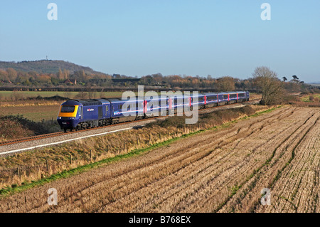 Un primo grande Western HST Intercity 125 velocità verso Worcester con un London Paddington Hereford servizio su 17 12 2008 Foto Stock