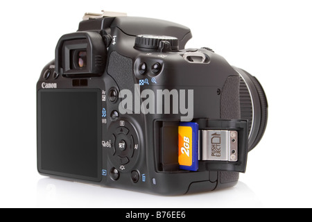 Canon EOS 450D (Rebel XSi), 12 megapixel fotocamera reflex digitale, con una mezza card SD inserita Foto Stock