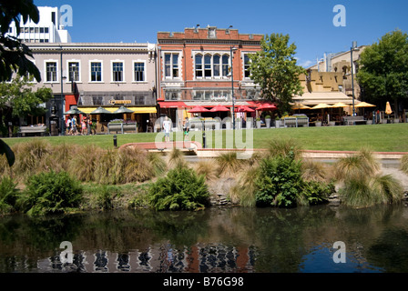 La terrazza bar e ristoranti sul fiume Avon, Oxford terrazza, Christchurch, Canterbury, Nuova Zelanda Foto Stock