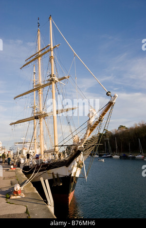 Tall Ship Pellicano di Londra al Porto di Weymouth Dorset Inghilterra Foto Stock