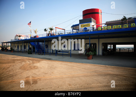 Naufraghi BAR e GRILL SU NORTH AVENUE BEACH in Chicago Illinois USA Foto Stock