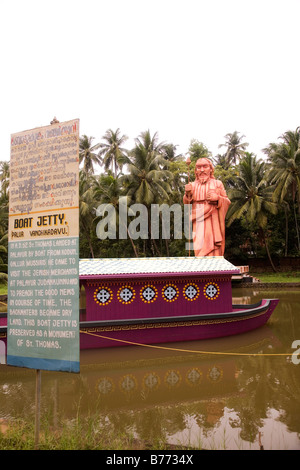 Una statua rappresenta l apostolo san Tommaso, che è detto di avere spostato in Kerala nel 52 d.c. Foto Stock